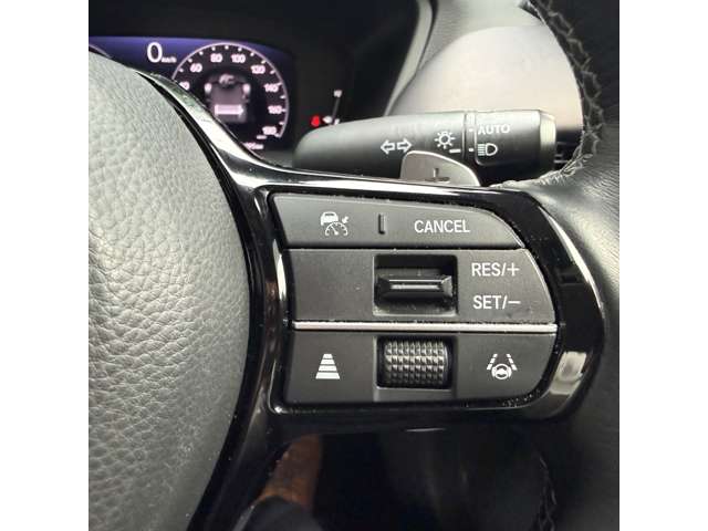 ホンダ ＺＲ－Ｖ ２．０ Ｅ：ＨＥＶ Ｚ R5年 (近畿) 99