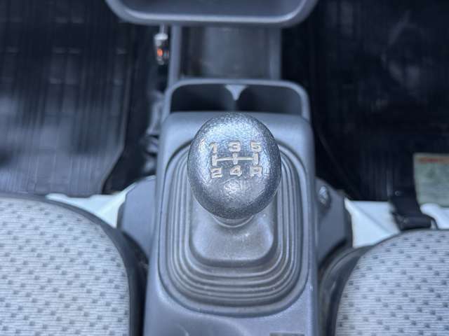 スズキ キャリイトラック ６６０ ＫＣエアコン・パワステ ３方開 H26年 (近畿) 99