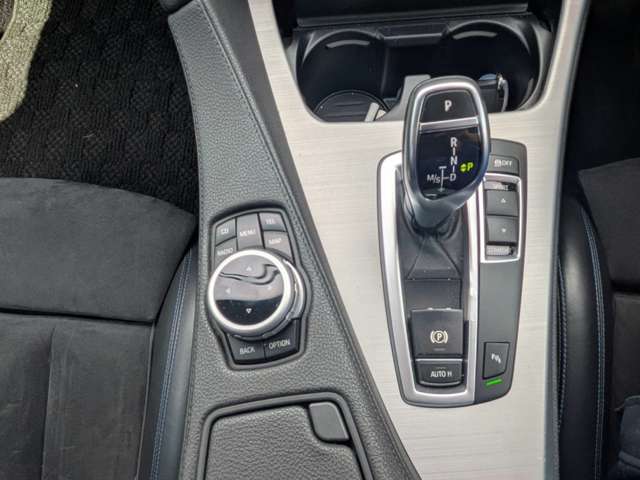ＢＭＷ ６シリーズ ６４０Ｉ Ｍスポーツパッケージ H24年 (近畿) 99