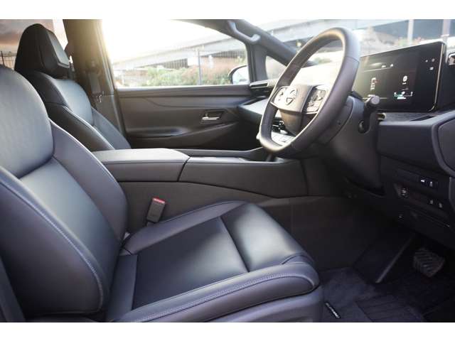 日産 エルグランド １．５ Ｘ Ｅ－４ＯＲＣＥ ４ＷＤ R8年 () 99