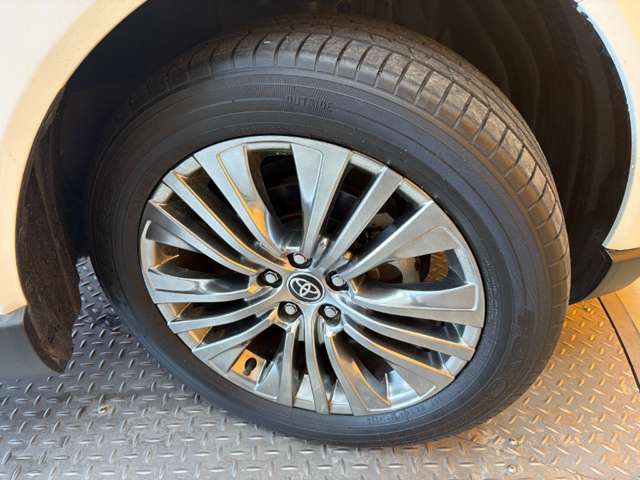 トヨタ ハリアー ２．０ Ｚ R5年 (近畿) 99