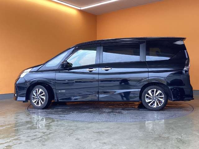 日産 セレナ ２．０ ハイウェイスター Ｖ R4年 (近畿) 99