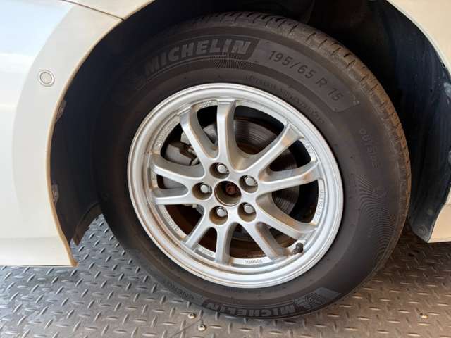 トヨタ プリウス １．８ Ｓ セーフティ プラス H29年 (近畿) 99