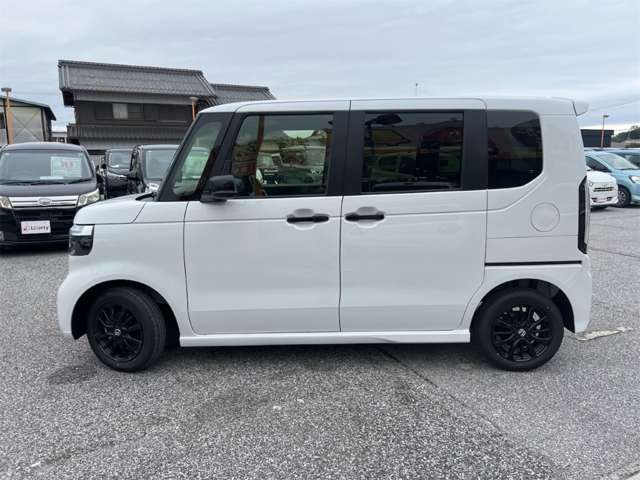 ホンダ Ｎ　ＢＯＸ カスタム ６６０ ブラック スタイル R8年 (近畿) 99