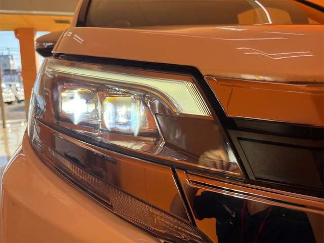 トヨタ ノア ２．０ ＳＩ ＷＸＢＩＩ R1年 (近畿) 99