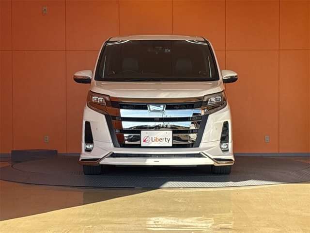 トヨタ ノア ２．０ ＳＩ ＷＸＢＩＩ R1年 (近畿) 99
