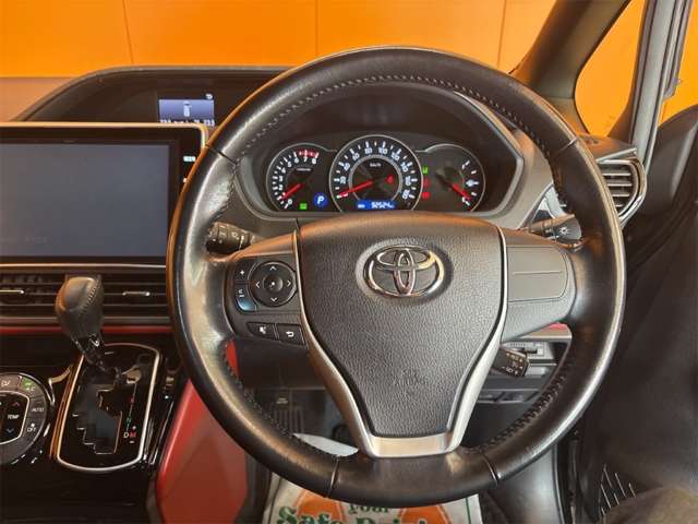 トヨタ ヴォクシー ２．０ ＺＳ H29年 (近畿) 99