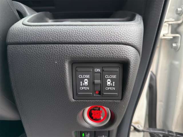 ホンダ Ｎ　ＢＯＸ カスタム ６６０ ＥＸ ターボ R4年 (近畿) 99