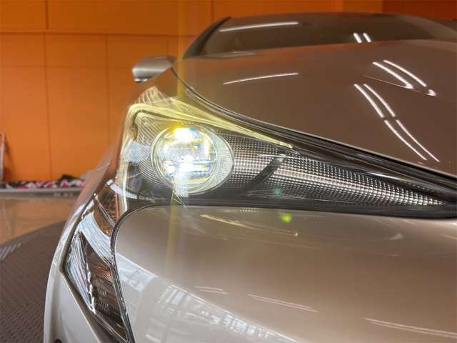 トヨタ プリウス １．８ Ｓ セーフティ プラス H29年 (近畿) 99