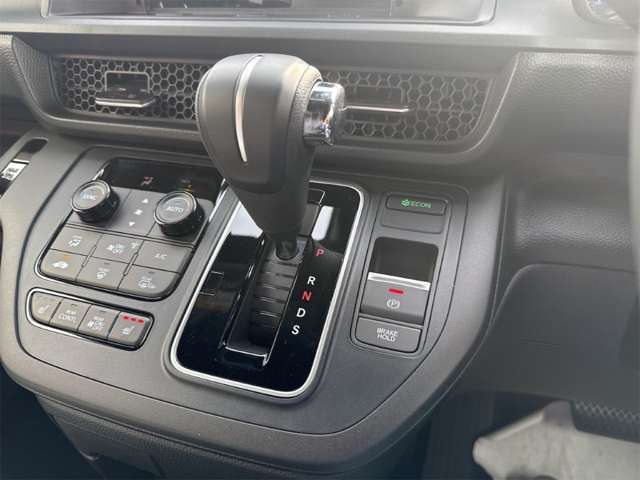 ホンダ ステップワゴン １．５ スパーダ R8年 (近畿) 99