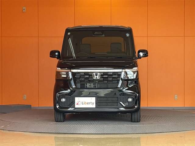 ホンダ Ｎ　ＢＯＸ カスタム ６６０ ターボ ブラック スタイル R8年 (近畿) 99