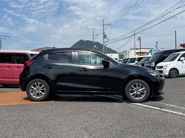 マツダ ＭＡＺＤＡ２ １．５ １５Ｓ サンリット シトラス R4年 (近畿) 99