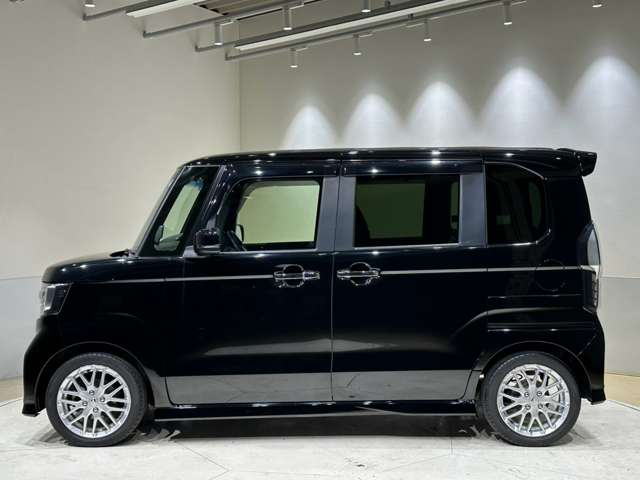 ホンダ Ｎ　ＢＯＸ カスタム ６６０ Ｌ ターボ R3年 (中国) 99