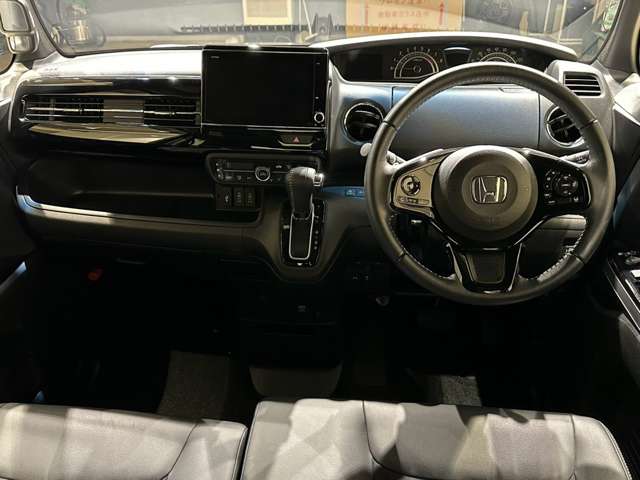 ホンダ Ｎ　ＢＯＸ カスタム ６６０ Ｌ ターボ R3年 (中国) 99
