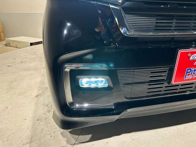 ホンダ Ｎ　ＢＯＸ カスタム ６６０ Ｌ ターボ R3年 (中国) 99