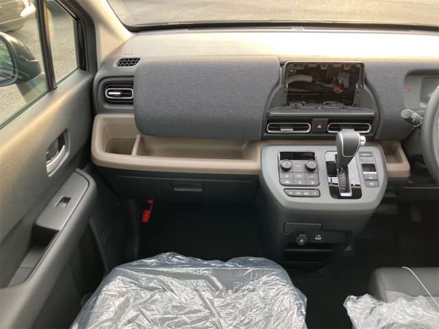 ホンダ フリード １．５ エアー ＥＸ R8年 (東海) 99