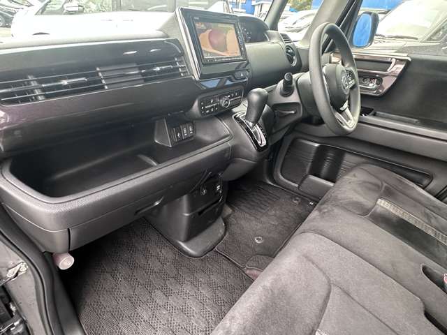 ホンダ Ｎ　ＢＯＸ カスタム ６６０ Ｇ Ｌ ホンダセンシング H29年 (関東) 99
