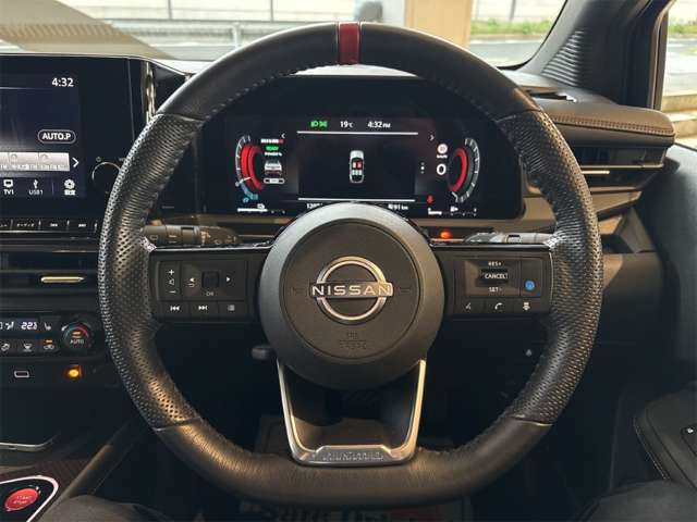 日産 ノートオーラ １．２ ＮＩＳＭＯ R7年 (近畿) 99
