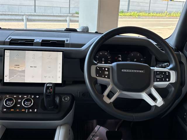 ランドローバー ディフェンダー １１０ Ｘダイナミック ＨＳＥ ３．０Ｌ Ｄ３５０ ディーゼルターボ ４ＷＤ R7年 (近畿) 99