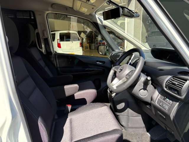 日産 セレナ ２．０ ハイウェイスター Ｖセレクション H30年 (近畿) 99