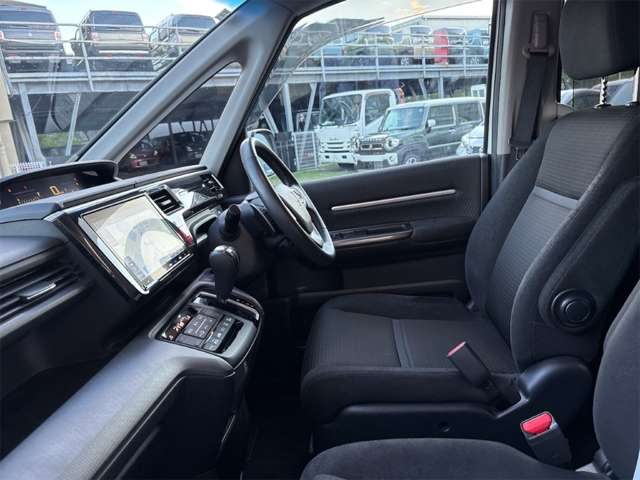 ホンダ ステップワゴン １．５ スパーダ ホンダ センシング H30年 (近畿) 99