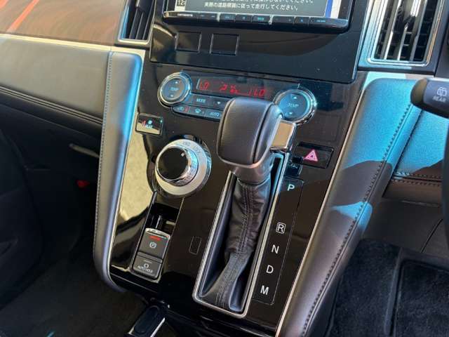 三菱 デリカ　Ｄ：５ ２．２ Ｇ パワーパッケージ ディーゼルターボ ４ＷＤ R4年 (近畿) 99