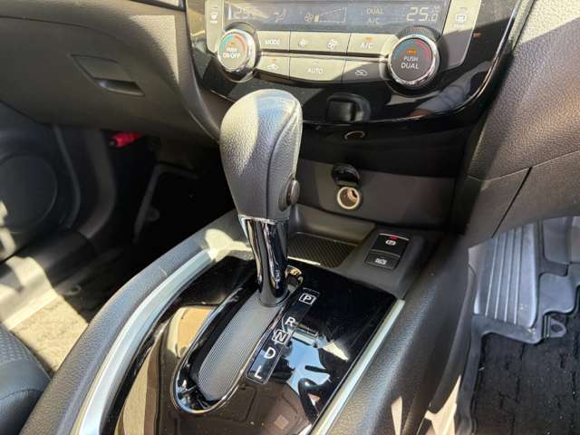 日産 エクストレイル ２．０ ２０Ｘ ２列車 H30年 (近畿) 99