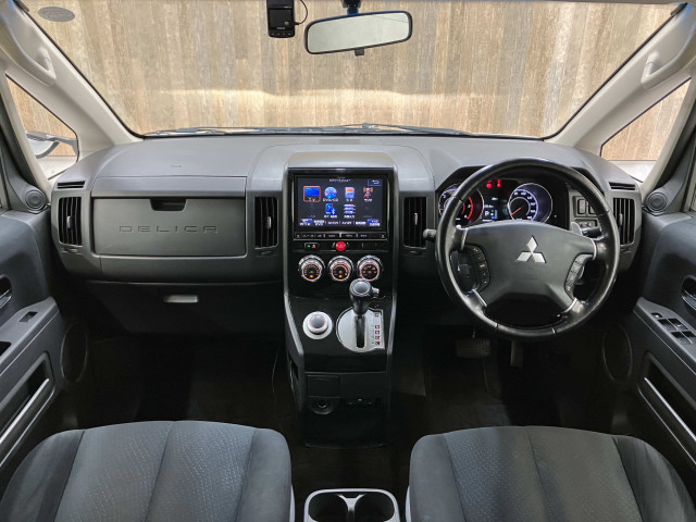 三菱 デリカ　Ｄ：５ ２．２ Ｄ パワーパッケージ ディーゼルターボ ４ＷＤ H26年 (近畿) 99