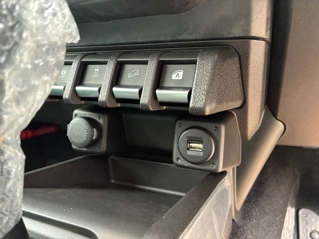 スズキ ジムニー　ノマド １．５ ＦＣ ４ＷＤ R8年 (関東) 99
