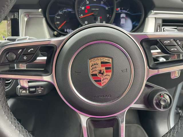 ポルシェ マカン シュポルト エディション （レザーパッケージ装着車） ＰＤＫ ４ＷＤ R1年 (関東) 99