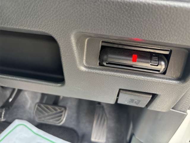 スズキ スペーシア　ギア ６６０ カスタム ハイブリッド ＸＳターボ R4年 (近畿) 99