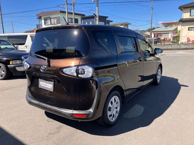トヨタ シエンタ １．５ Ｘ H28年 (東海) 99