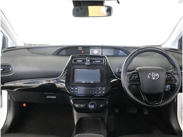 トヨタ プリウス １．８ Ｓ Ｅ－ＦＯＵＲ ４ＷＤ R2年 (北海道) 99