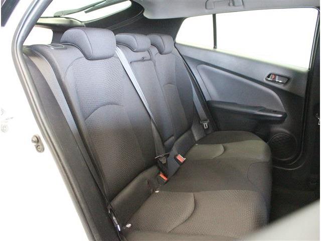 トヨタ プリウス １．８ Ｓ Ｅ－ＦＯＵＲ ４ＷＤ R2年 (北海道) 99