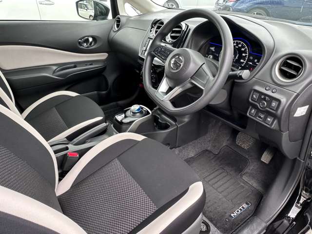 日産 ノート １．２ Ｅ－ＰＯＷＥＲ Ｘ H29年 (甲信越・北陸) 99