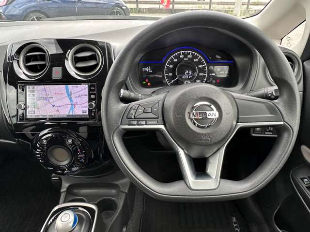 日産 ノート １．２ Ｅ－ＰＯＷＥＲ Ｘ H29年 (甲信越・北陸) 99