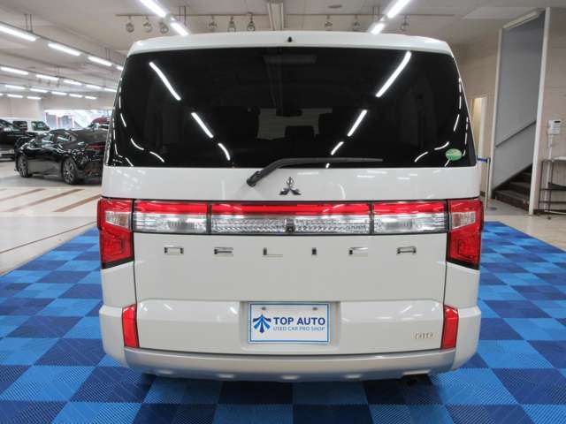 三菱 デリカ　Ｄ：５ ２．２ Ｐ ディーゼルターボ ４ＷＤ R1年 (関東) 99