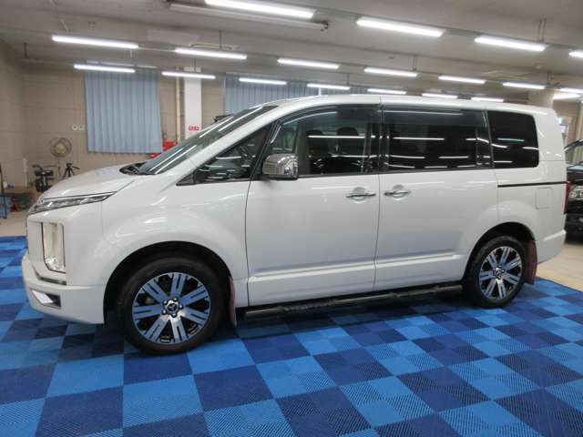 三菱 デリカ　Ｄ：５ ２．２ Ｐ ディーゼルターボ ４ＷＤ R1年 (関東) 99