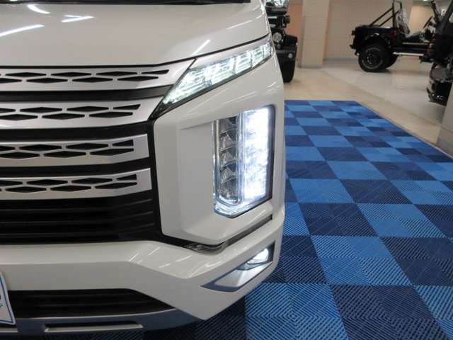三菱 デリカ　Ｄ：５ ２．２ Ｐ ディーゼルターボ ４ＷＤ R1年 (関東) 99