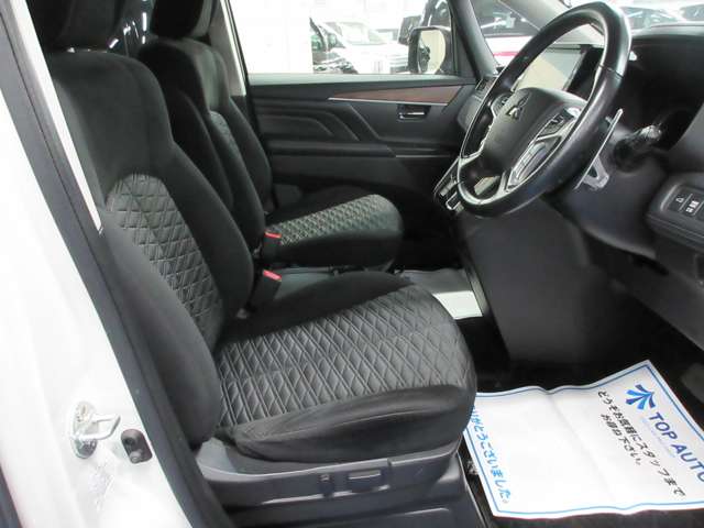 三菱 デリカ　Ｄ：５ ２．２ Ｐ ディーゼルターボ ４ＷＤ R1年 (関東) 99