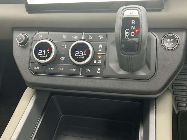 ランドローバー ディフェンダー １１０ Ｘダイナミック ＳＥ ２．０Ｌ Ｐ３００ ４ＷＤ R7年 (近畿) 99