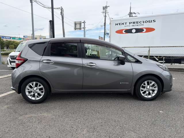 日産 ノート １．２ Ｅ－ＰＯＷＥＲ メダリスト H28年 (近畿) 99