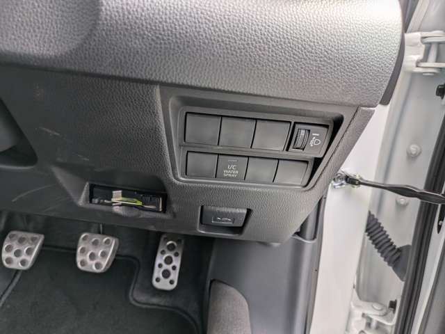 トヨタ ＧＲヤリス １．６ ＧＲＭＮ サーキットパッケージ ４ＷＤ R5年 (近畿) 99