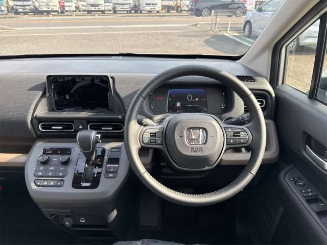 ホンダ フリード　ハイブリッド １．５ Ｅ：ＨＥＶ エアー ＥＸ R8年 (近畿) 99