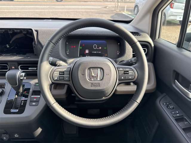 ホンダ フリード　ハイブリッド １．５ Ｅ：ＨＥＶ エアー ＥＸ R8年 (近畿) 99