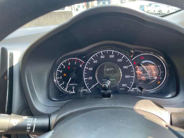 日産 ノート １．２ Ｘ ＤＩＧ－Ｓ H30年 (東海) 99