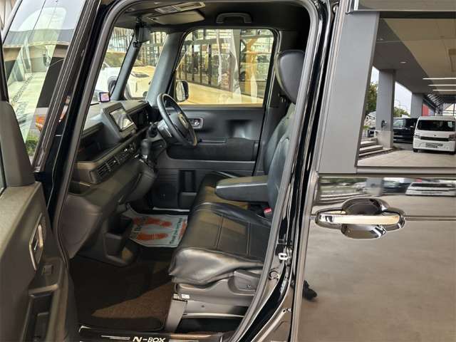 ホンダ Ｎ　ＢＯＸ カスタム ６６０ ターボ R6年 (近畿) 99