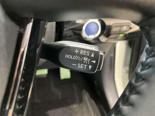 トヨタ プリウス １．８ Ｓ R1年 (近畿) 99