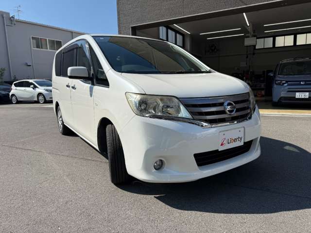日産 セレナ ２．０ ２０Ｘ H23年 (近畿) 99