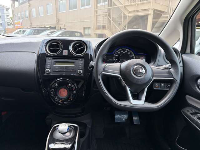 日産 ノート １．２ Ｅ－ＰＯＷＥＲ Ｘ H30年 (近畿) 99